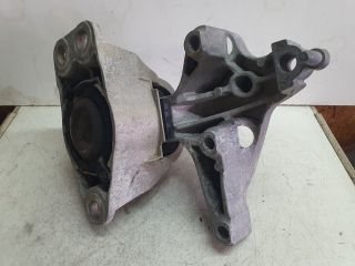 bontott DACIA LOGAN Motor Tartó Bak (Fém)