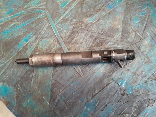 bontott DACIA LOGAN Porlasztó (1 db)