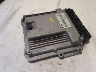 bontott DACIA LOGAN Motorvezérlő