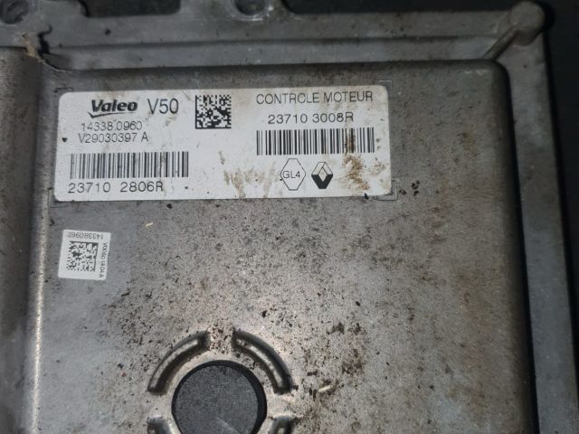 bontott DACIA LOGAN Motorvezérlő