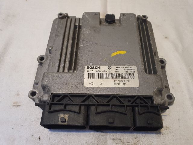 bontott DACIA LOGAN Motorvezérlő