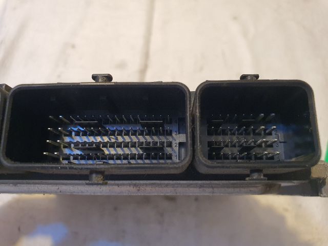 bontott DACIA LOGAN Motorvezérlő