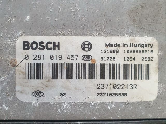 bontott DACIA LOGAN Motorvezérlő