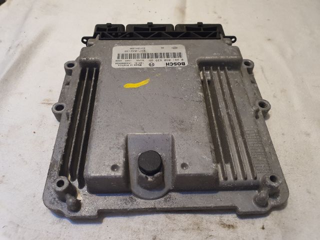 bontott DACIA LOGAN Motorvezérlő