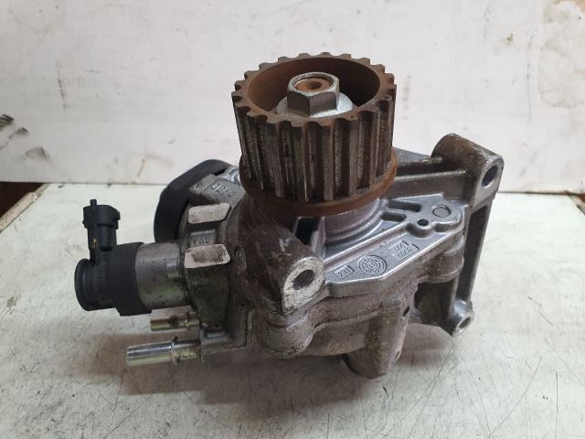 bontott DACIA LOGAN Nagynyomású Szivattyú