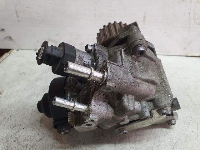 bontott DACIA LOGAN Nagynyomású Szivattyú