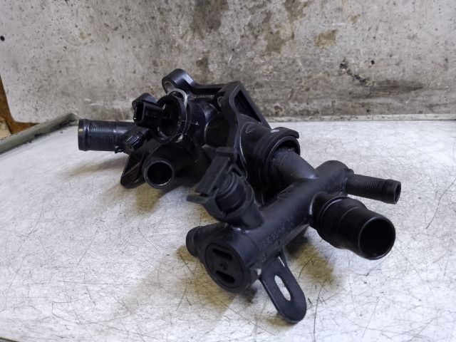 bontott DACIA LOGAN Termosztátház