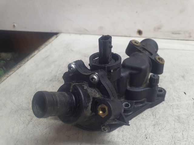 bontott DACIA LOGAN Termosztátház