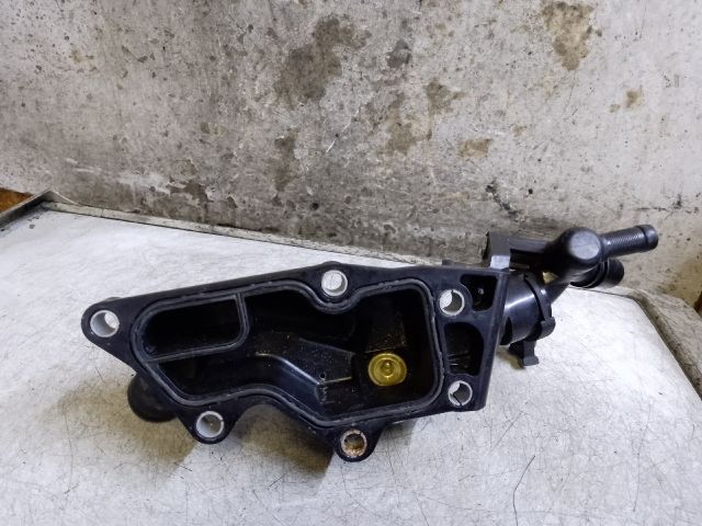 bontott DACIA LOGAN Termosztátház