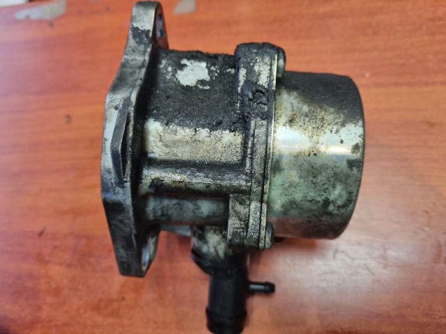 bontott DACIA LOGAN Vákumpumpa