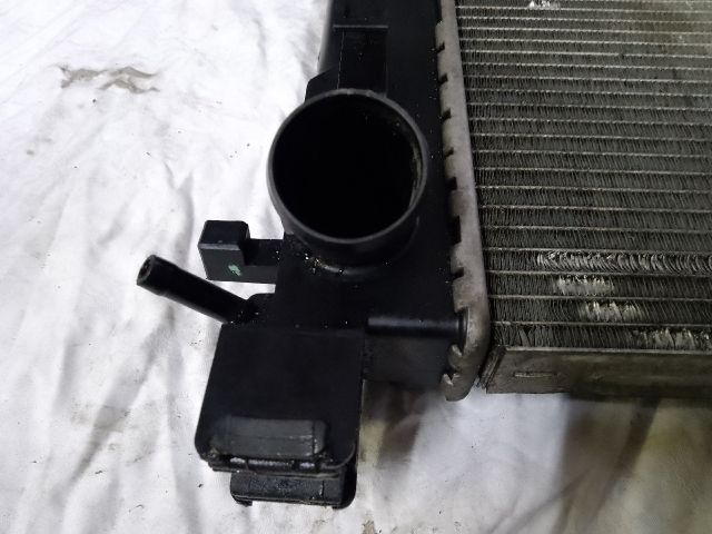 bontott DACIA LOGAN Vízhűtő Radiátor (Klímás)