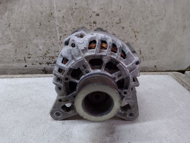 bontott DACIA LOGAN Generátor