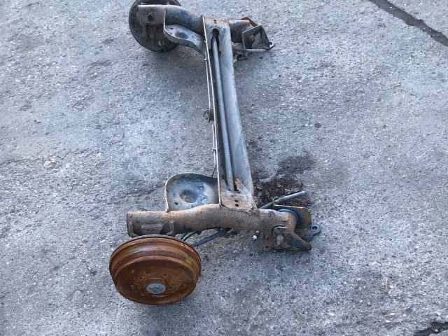 bontott DACIA LOGAN Hátsó Híd (Dobfékes)