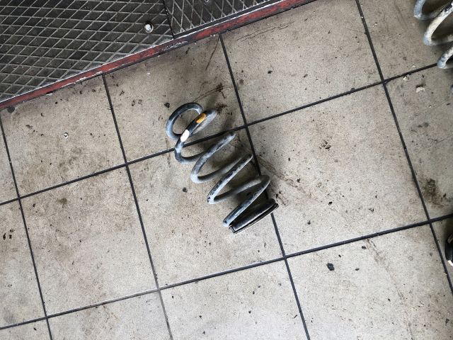 bontott DACIA LOGAN Hátsó Rugó