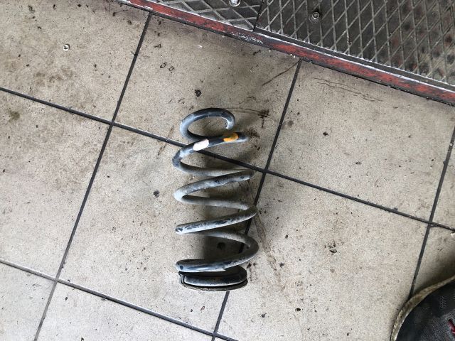 bontott DACIA LOGAN Hátsó Rugó