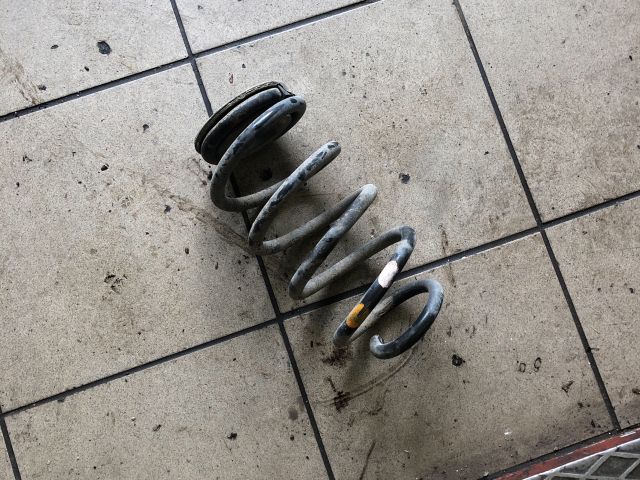 bontott DACIA LOGAN Hátsó Rugó