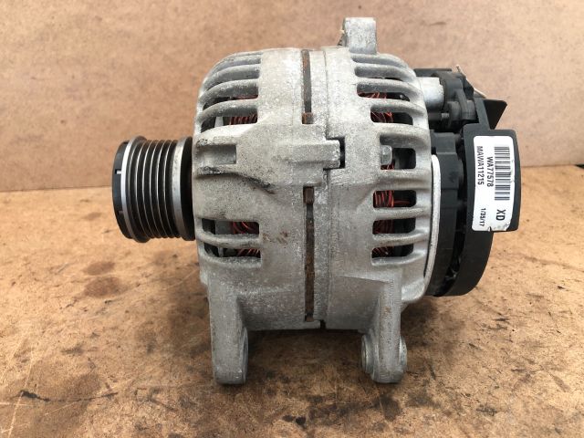 bontott DACIA LOGAN Generátor