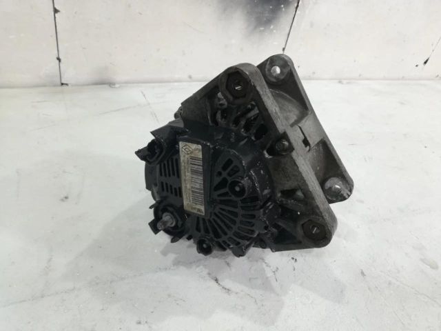 bontott DACIA LOGAN Generátor