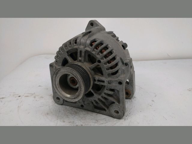 bontott DACIA LOGAN Generátor