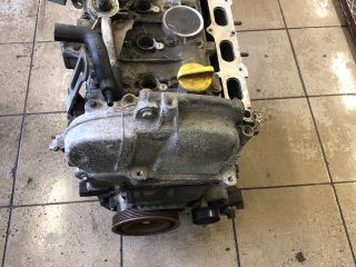 bontott DACIA LOGAN Motor (Fűzött blokk hengerfejjel)