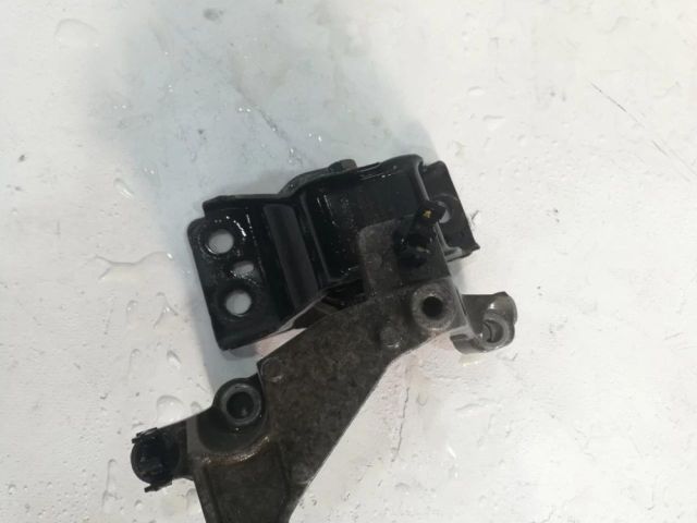 bontott DACIA LOGAN Motor Tartó Bak (Pozíciófüggetlen)