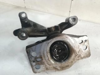 bontott DACIA LOGAN Motor Tartó Bak (Pozíciófüggetlen)