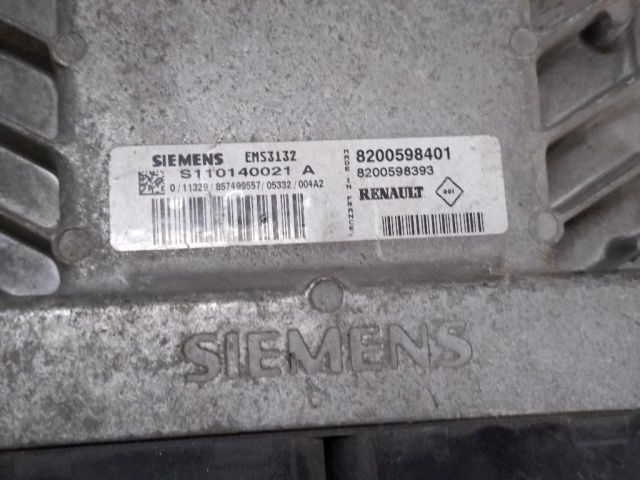 bontott DACIA LOGAN Motorvezérlő