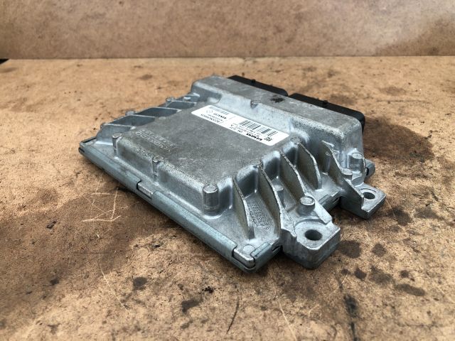 bontott DACIA LOGAN Motorvezérlő