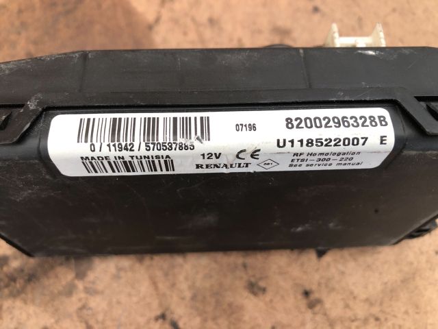 bontott DACIA LOGAN Motorvezérlő