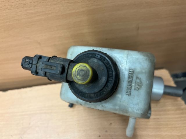 bontott DACIA LOGAN Főfékhenger