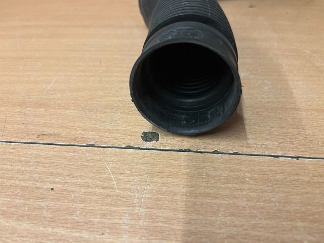 bontott DACIA LOGAN Légbeömlő Cső