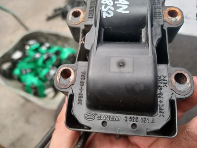 bontott DACIA LOGAN Gyújtótrafó