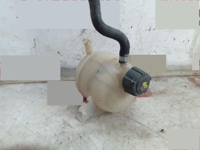 bontott DACIA LOGAN Kiegyenlítő Tartály