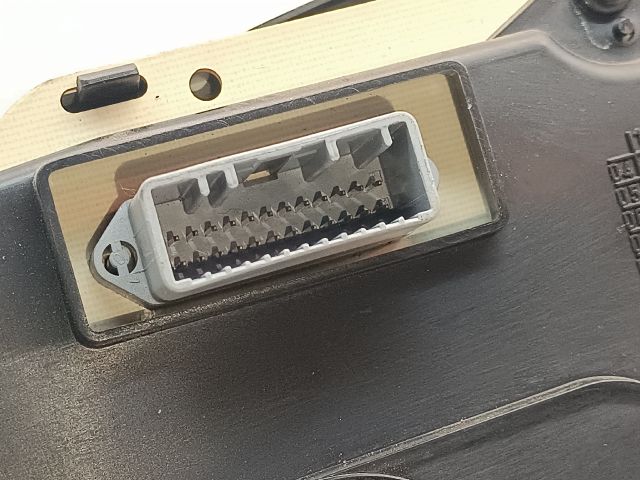 bontott DACIA LOGAN Kilométeróra