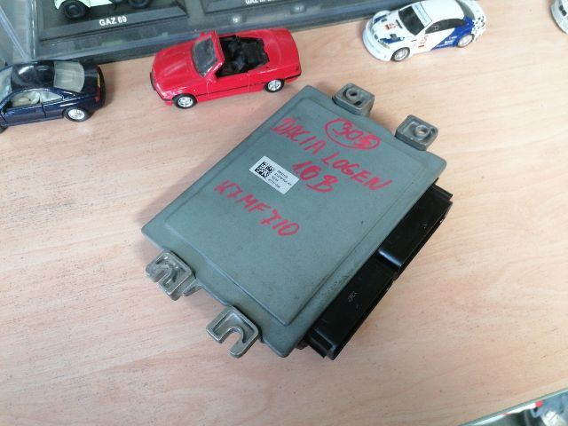 bontott DACIA LOGAN Motorvezérlő