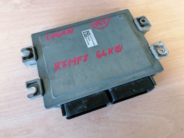 bontott DACIA LOGAN Motorvezérlő