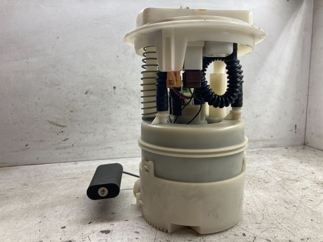 bontott DACIA LOGAN Üzemanyag Szivattyú