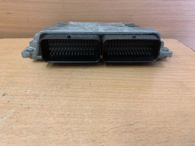 bontott DACIA LOGAN Motorvezérlő