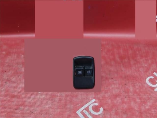 bontott DACIA LOGAN Ablakemelő Kapcsoló Négyes / Kettes