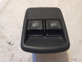 bontott DACIA LOGAN Ablakemelő Kapcsoló Négyes / Kettes