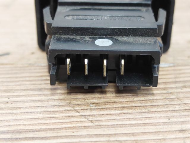 bontott DACIA LOGAN Ablakfűtés Kapcsoló