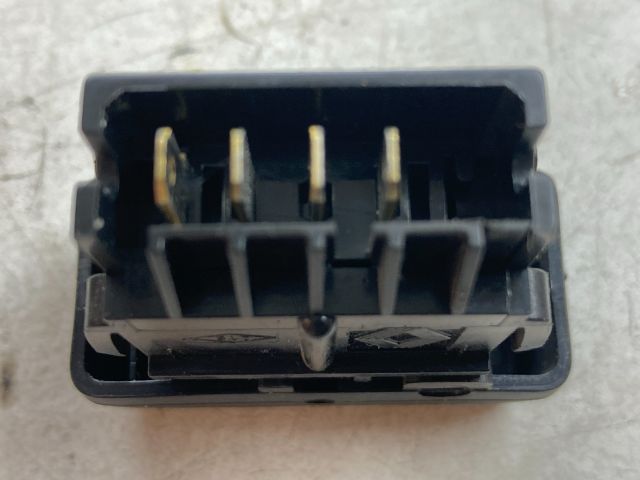 bontott DACIA LOGAN Ablakfűtés Kapcsoló