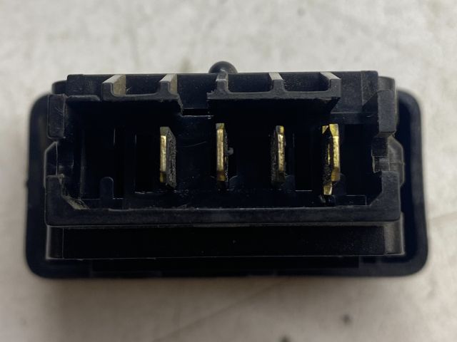 bontott DACIA LOGAN Ablakfűtés Kapcsoló