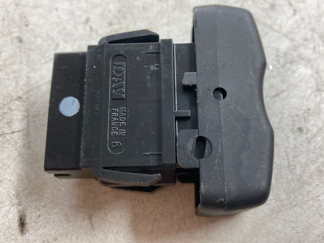 bontott DACIA LOGAN Ablakfűtés Kapcsoló