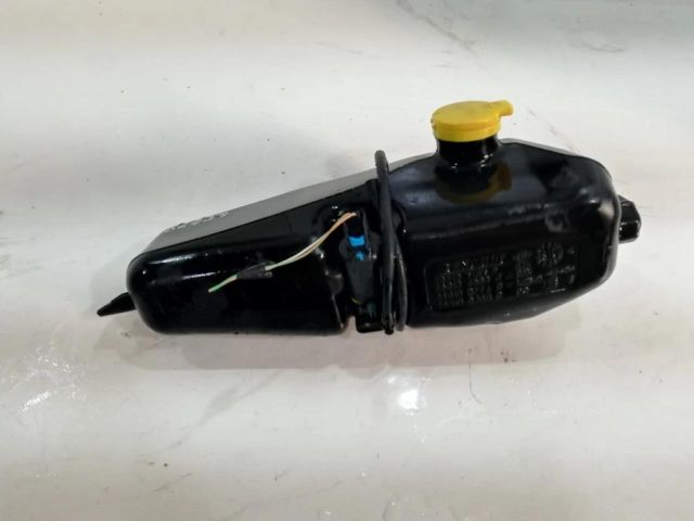 bontott DACIA LOGAN Ablakmosó Tartály