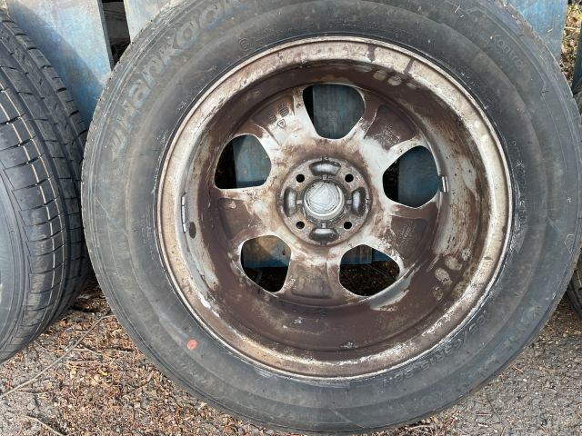 bontott DACIA LOGAN Alufelni Szett Gumival