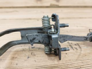 bontott DACIA LOGAN Bal Csomagtérajtó Ajtóhatároló