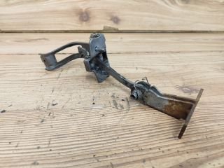 bontott DACIA LOGAN Bal Csomagtérajtó Ajtóhatároló