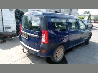 bontott DACIA LOGAN Bal Csomagtérajtó (Részeivel)