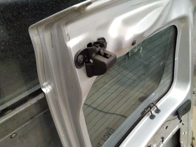 bontott DACIA LOGAN Bal Csomagtérajtó Zárszerkezet